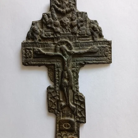 Крест литой